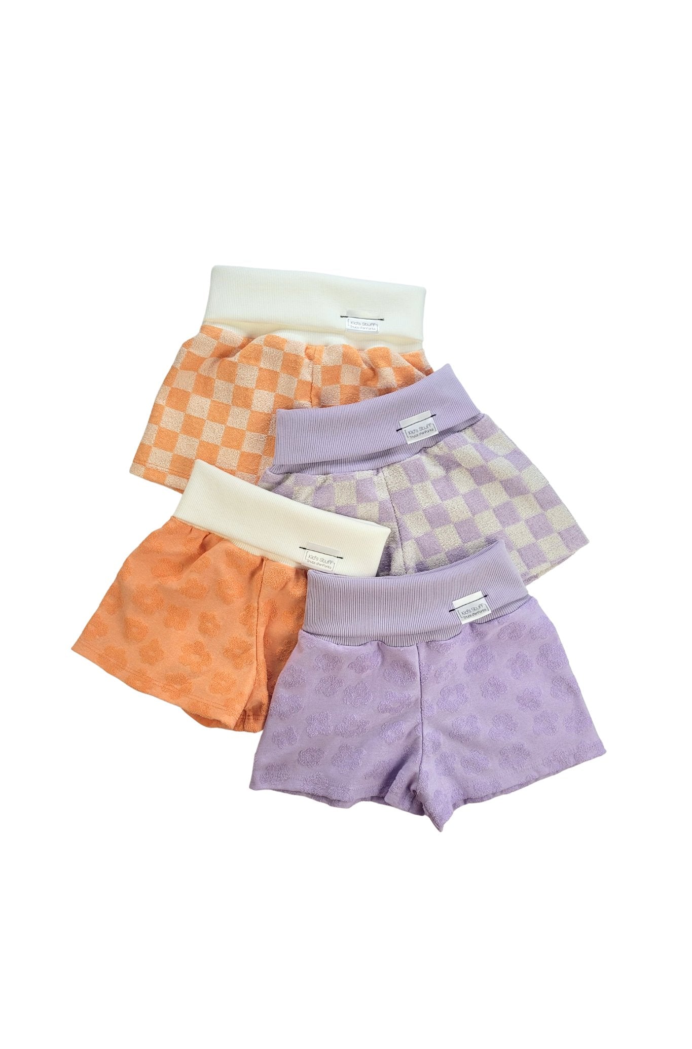 Discover our Grow-With-Me Shorts – gender-neutral, eco-friendly, and perfect for summer. Made from soft terry fabric, ideal after the beach, pool, or bath. Handmade in Montreal.