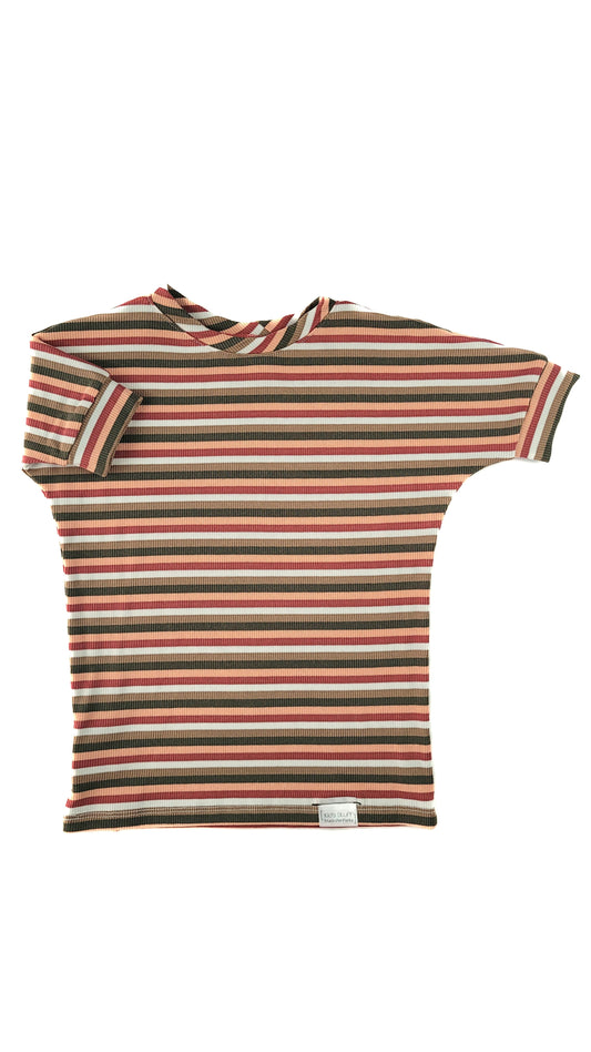 Sunset Stripes grow-with-me t-shirt for kids, made from soft organic cotton with a stretchy, foldable waistband. Ethically made in Canada for a sustainable and comfy fit.