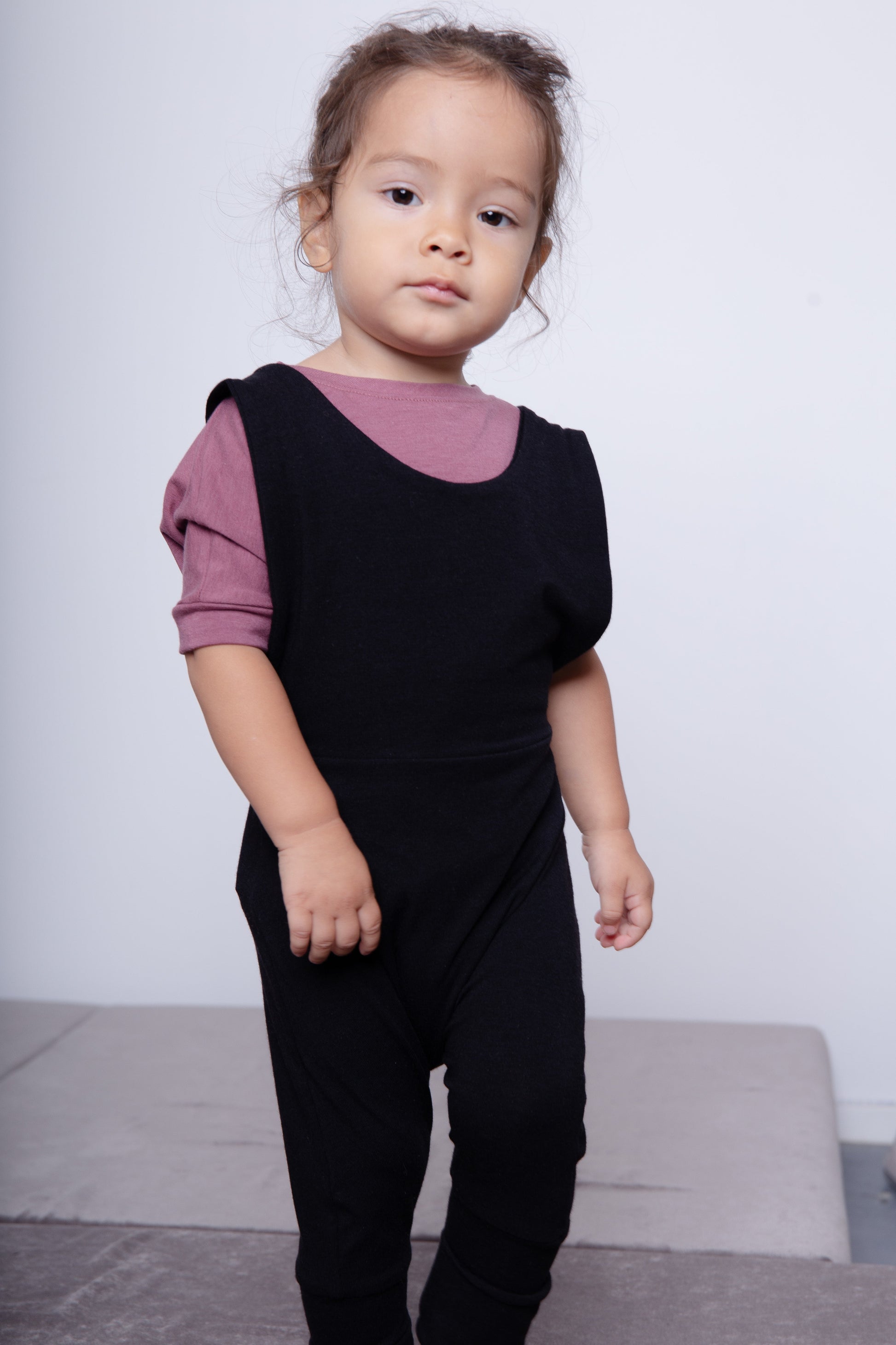 Rose Brown grow-with-me t-shirt for kids, made from soft Lyocell. Ethically made in Canada for a sustainable and comfy fit.