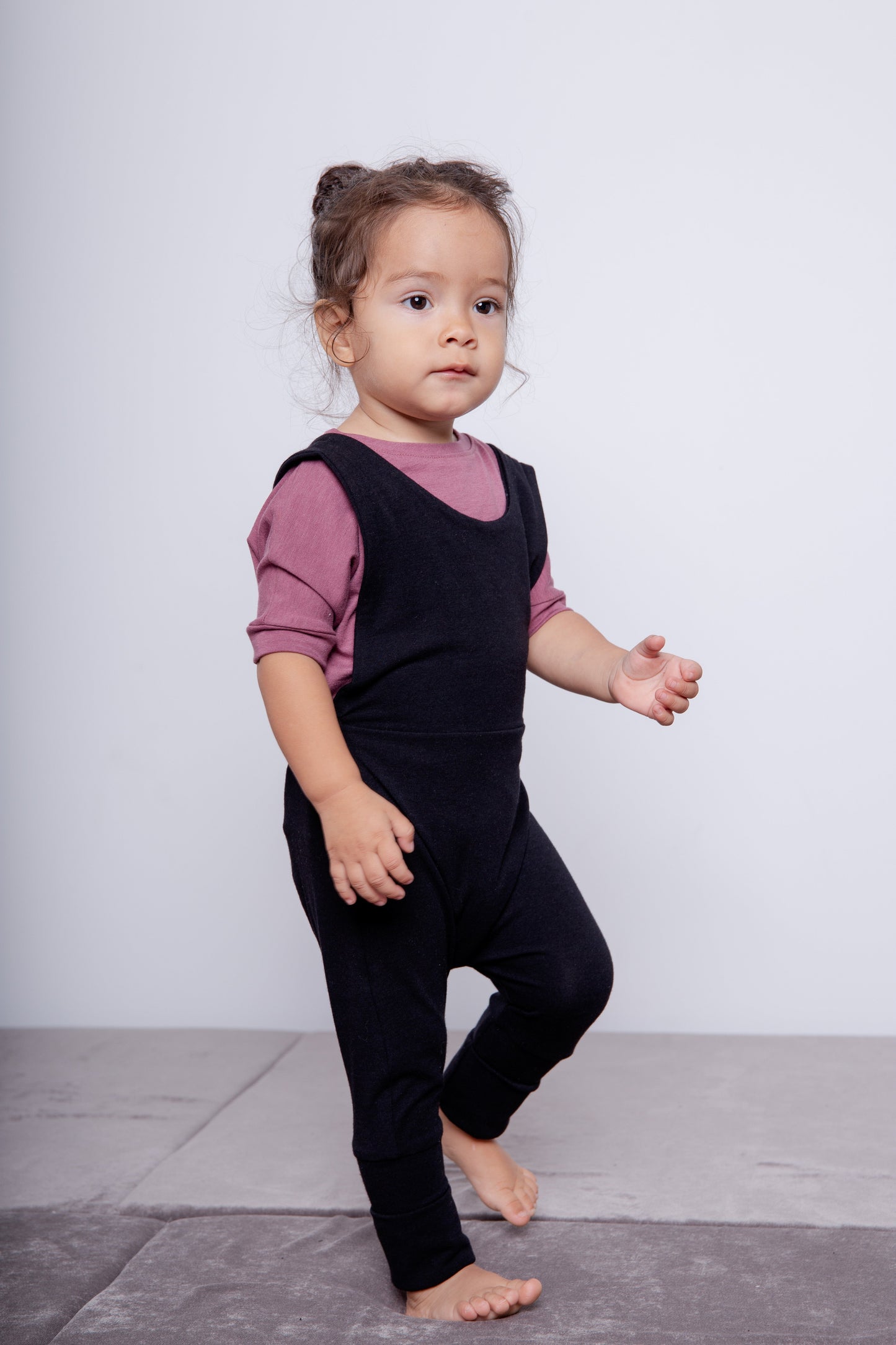 Rose Brown grow-with-me t-shirt for kids, made from soft Lyocell. Ethically made in Canada for a sustainable and comfy fit.