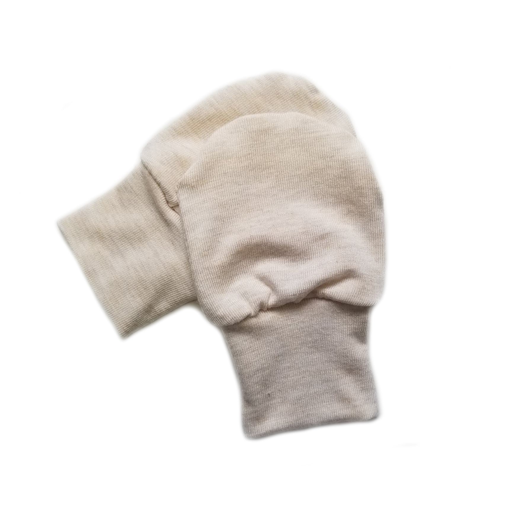 Soft and eco-friendly heather cream newborn mittens, designed to protect delicate skin and prevent scratching. Ethically made in Canada for ultimate comfort and warmth