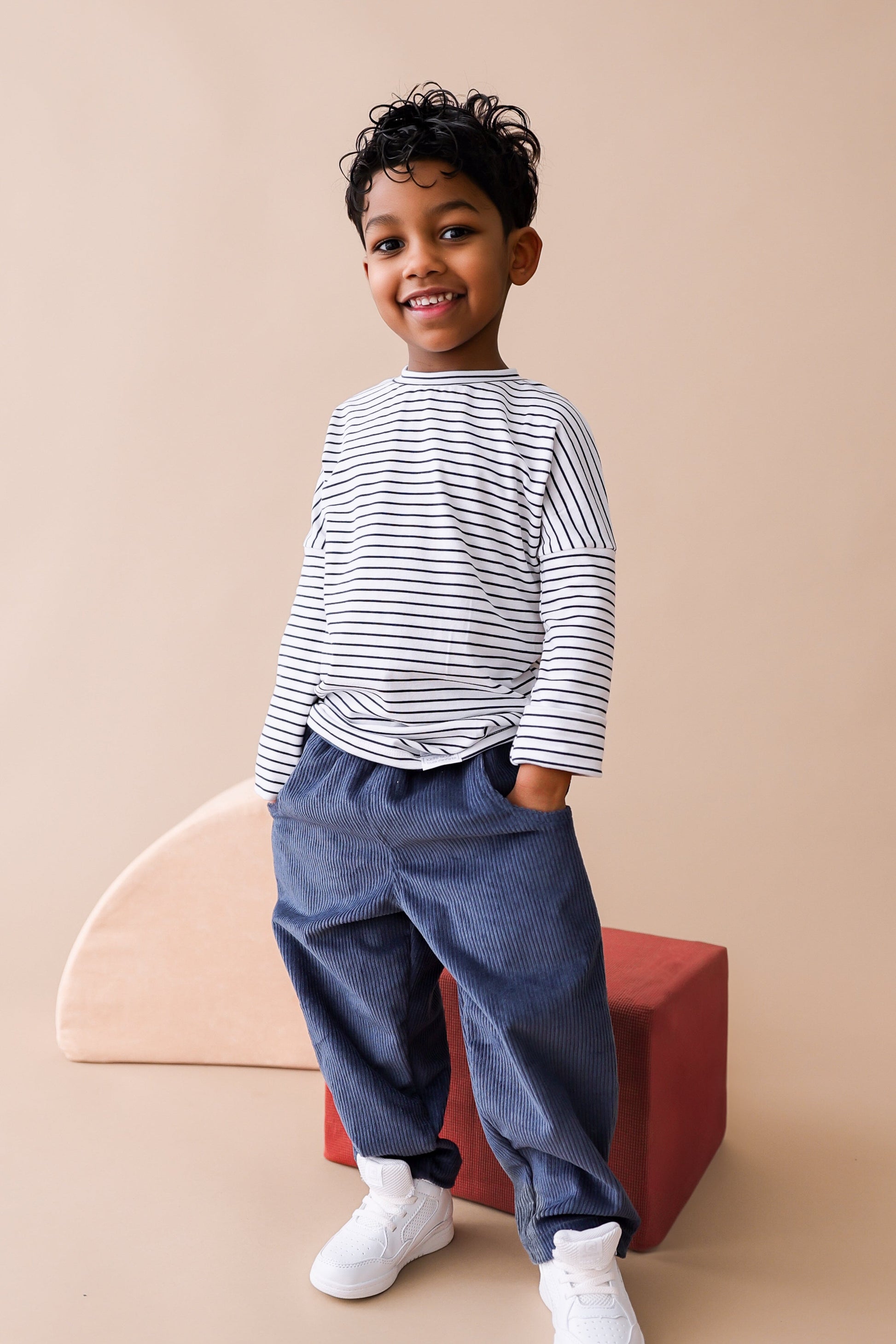 Grow with me Corduroy Pants | Midnight Blue Kid's Stuff [Trucs d'enfants] 